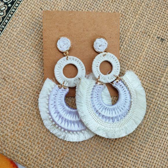 🪴Artemis Collection🪴 Boho Tassel Statement Earrings - Picture 10 of 17